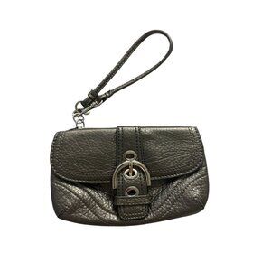 COACH Pewter Silver Pebble Leather Buckle Wristlet